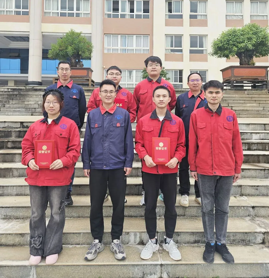 孩子中考后去哪?这所66年公办名校,给不了你985文凭,但能给一条更稳的路!-第23张图片-四季读书网