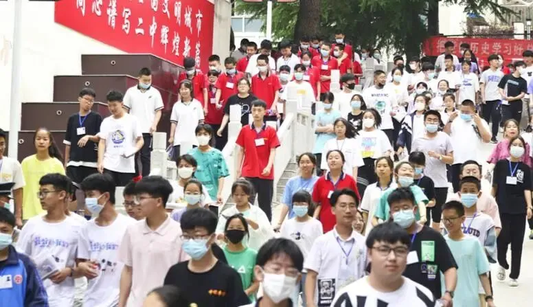 中考后回头看,发现那些考不上高中的孩子 ,基本都是这四类-第8张图片-四季读书网