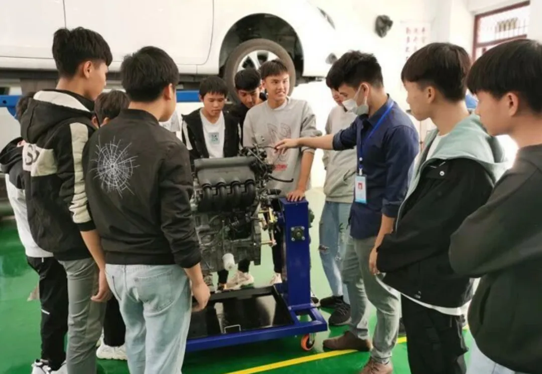 中考成绩差?来广西动力技工学校,升学就业双轨并行!-第5张图片-四季读书网
