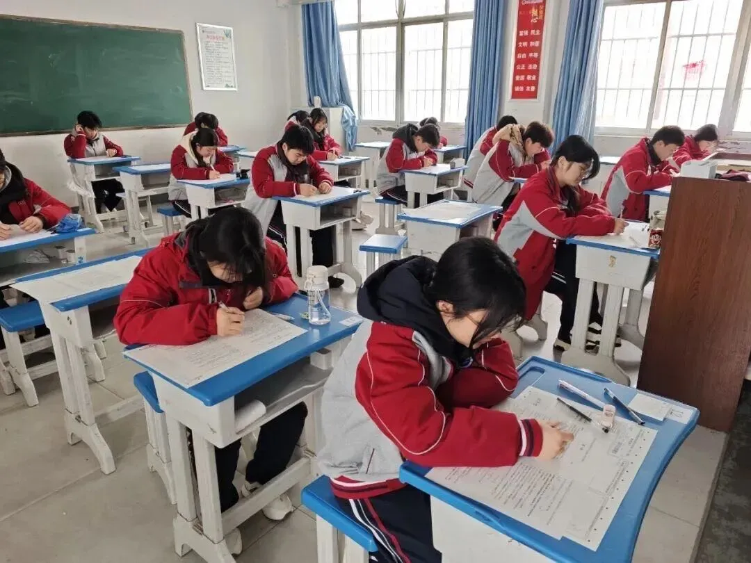 2026 广东春季学考英语完整版真题详细解析|46 道原题全还原 + 标准答案 + 考点拆解 + 避坑技巧 + 2027 届考生专属备考指南-第14张图片-四季读书网 2026 广东春季学考英语完整版真题详细解析|46 道原题全还原 + 标准答案 + 考点拆解 + 避坑技巧 + 2027 届考生专属备考指南-第14张图片-四季读书网