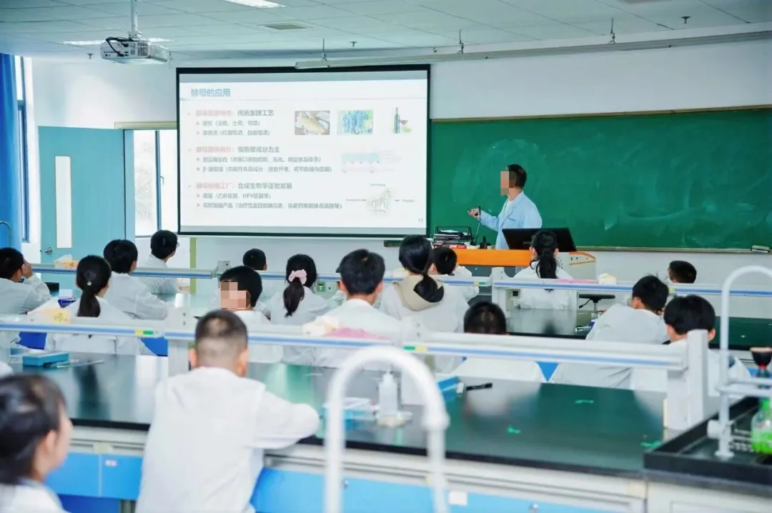 双十领跑2026中考!翔安教育这三年,真的杀出来了-第5张图片-四季读书网 双十领跑2026中考!翔安教育这三年,真的杀出来了-第5张图片-四季读书网