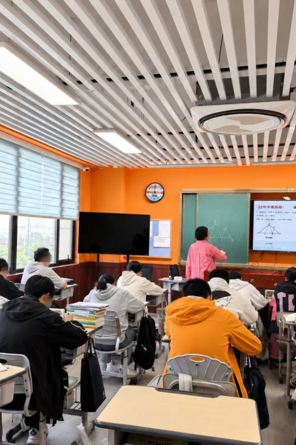 27年深耕中考复读,尚外中复如何把提升落实到每一天?-第6张图片-四季读书网