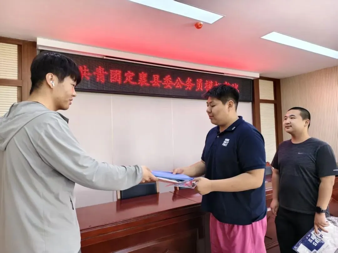 以考促学,备战公考|共青团定襄县委公考模拟考试活动圆满落幕!-第21张图片-四季读书网