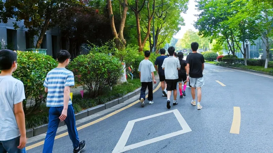 AEIS考试暑期集训日常:分层教学、量化追踪、周末模考:我们这样帮孩子高效备考-第13张图片-四季读书网