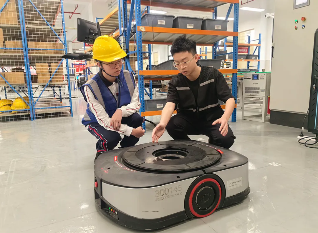 2026年东莞市信息技术学校招生简章(中考成绩录取咨询)-第41张图片-四季读书网