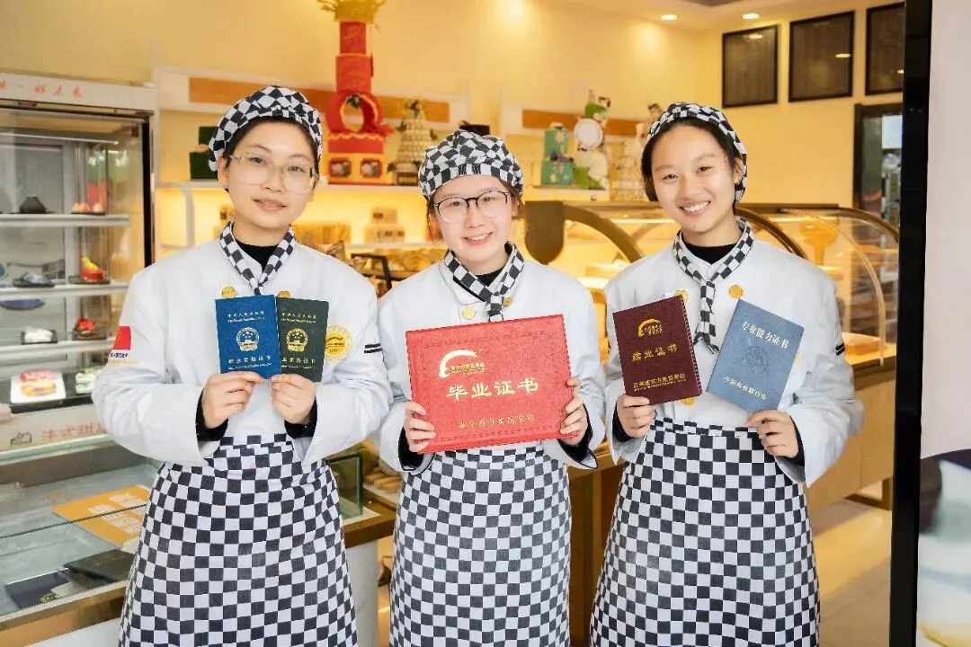 中考即将出分 | 估分300分左右能上什么学校?福建这所正规重点技工学校,升学就业两条路任选!-第27张图片-四季读书网