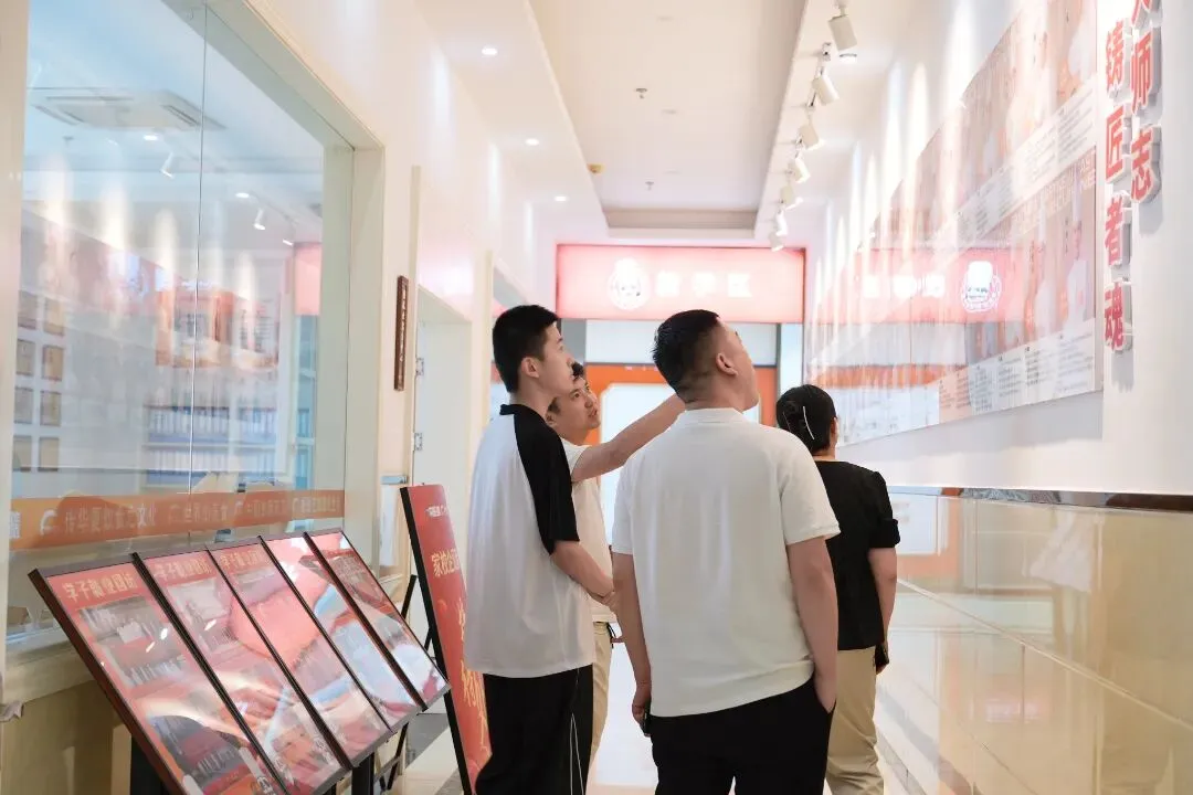 持续火热!福建中考志愿填报开启,新东方现场咨询热潮持续升温!-第35张图片-四季读书网