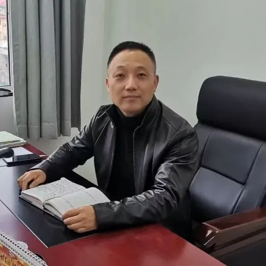 【中考季·校园拾光·伍】师持丹心授业 生随盛夏逐光——西安市第二十六中学教育集团新高一教师团队硬核亮相-第7张图片-四季读书网 【中考季·校园拾光·伍】师持丹心授业 生随盛夏逐光——西安市第二十六中学教育集团新高一教师团队硬核亮相-第7张图片-四季读书网