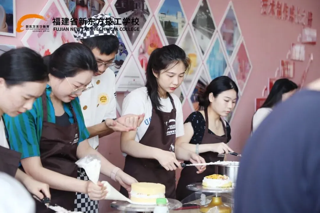 福建中考成绩还未公布,家长学生就已经纷纷行动起来!-第8张图片-四季读书网