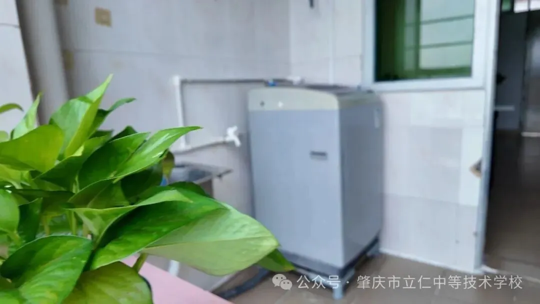 中考分数已定,选对赛道圆你大学梦!来立仁,升学就业两不误!-第59张图片-四季读书网 中考分数已定,选对赛道圆你大学梦!来立仁,升学就业两不误!-第59张图片-四季读书网