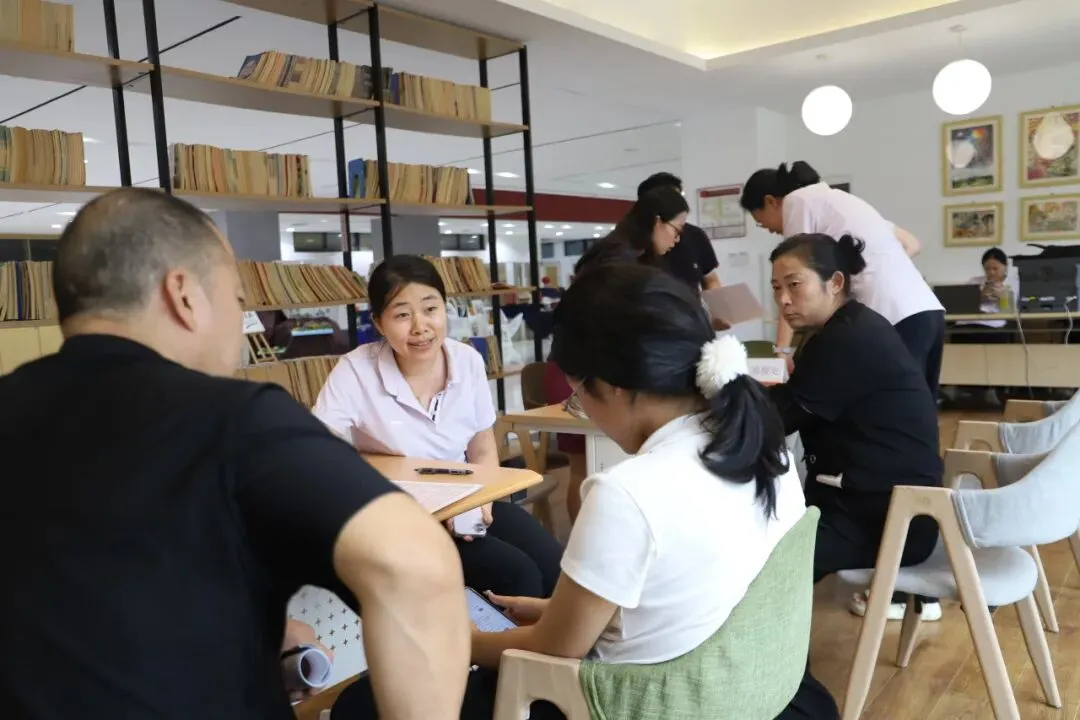 多点联动 暖心答疑丨曲江二中中考招生咨询会现场热度爆棚-第13张图片-四季读书网 多点联动 暖心答疑丨曲江二中中考招生咨询会现场热度爆棚-第13张图片-四季读书网