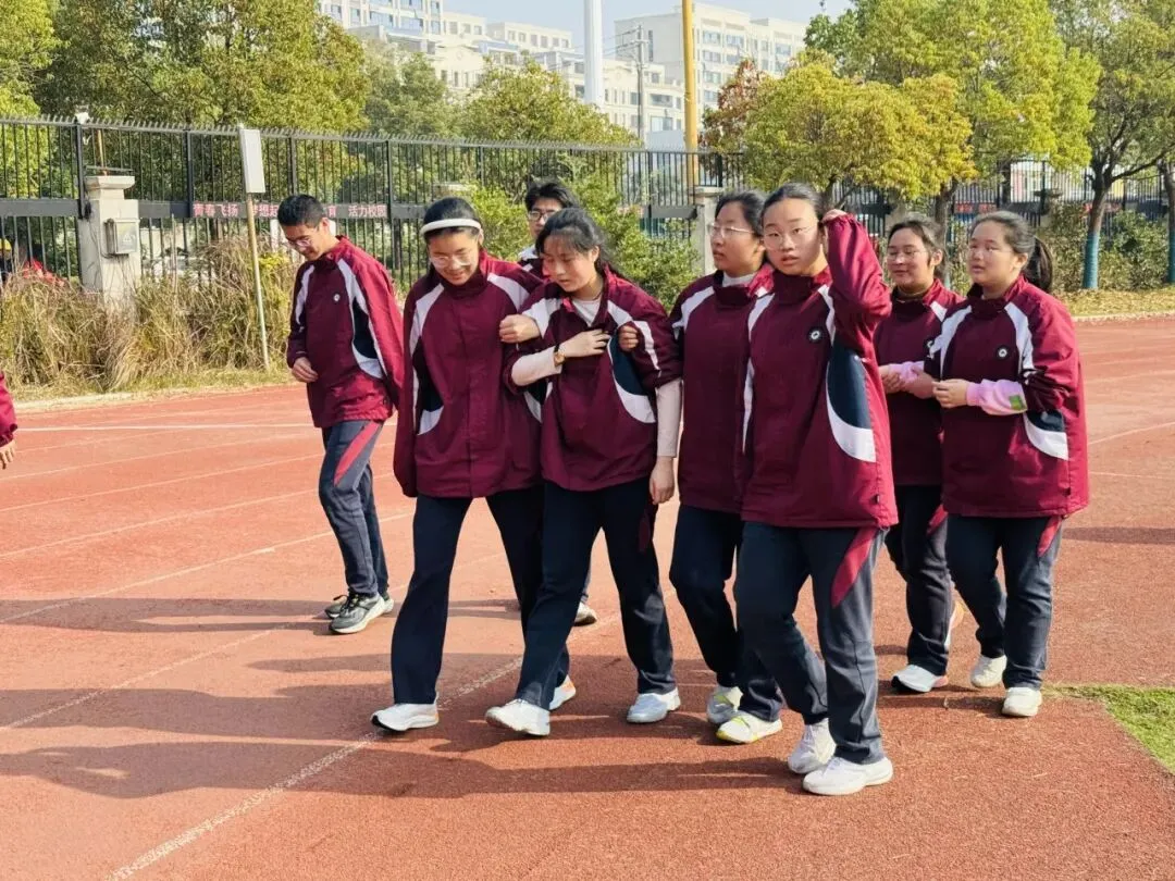 中考专栏•班科组|笃行磨剑终出鞘,少年乘风赴青云——初三5班-第16张图片-四季读书网 中考专栏•班科组|笃行磨剑终出鞘,少年乘风赴青云——初三5班-第16张图片-四季读书网