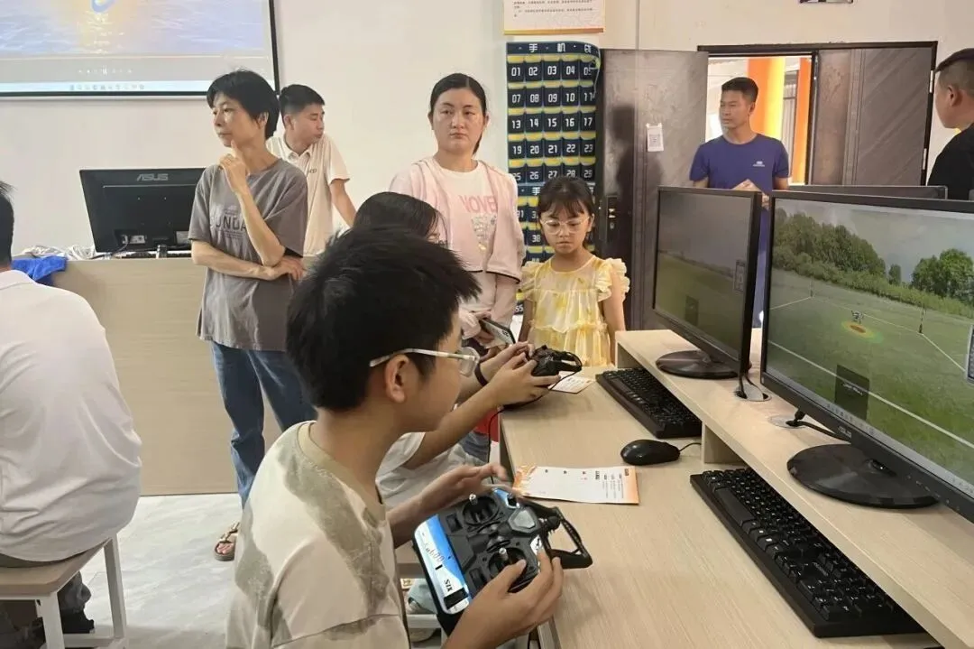 揭阳中考成绩出炉|校园开放日重磅开启,实地探校看清职教成才路-第19张图片-四季读书网 揭阳中考成绩出炉|校园开放日重磅开启,实地探校看清职教成才路-第19张图片-四季读书网