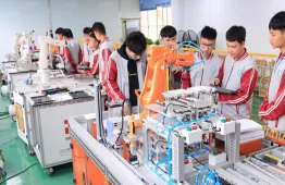 中考低分不用愁!南宁公办国家级重点中专,升学就业两条黄金出路-第12张图片-四季读书网 中考低分不用愁!南宁公办国家级重点中专,升学就业两条黄金出路-第12张图片-四季读书网