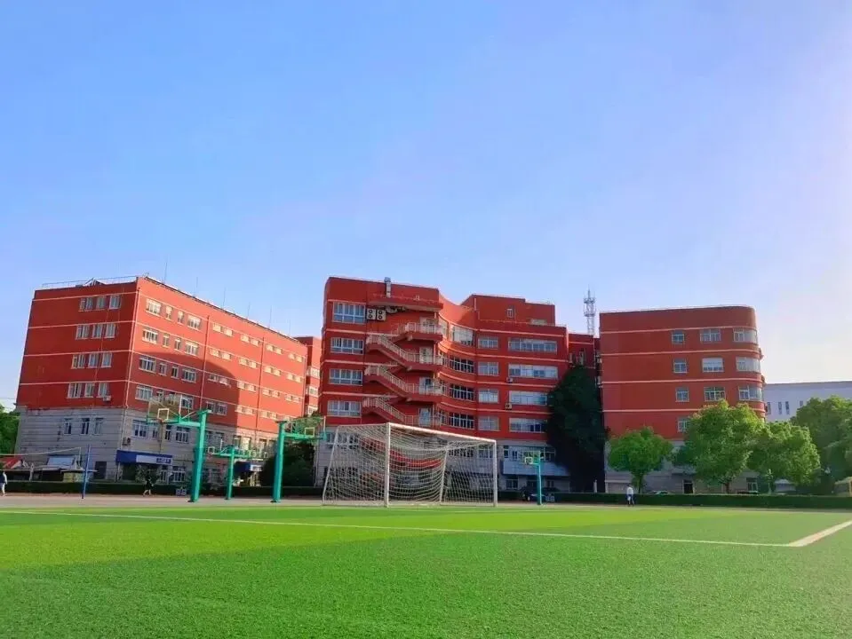 中考出分后转轨国际高中|上海闵行文绮汇点高中2026秋招补录考试报名(7月25日)!-第2张图片-四季读书网 中考出分后转轨国际高中|上海闵行文绮汇点高中2026秋招补录考试报名(7月25日)!-第2张图片-四季读书网