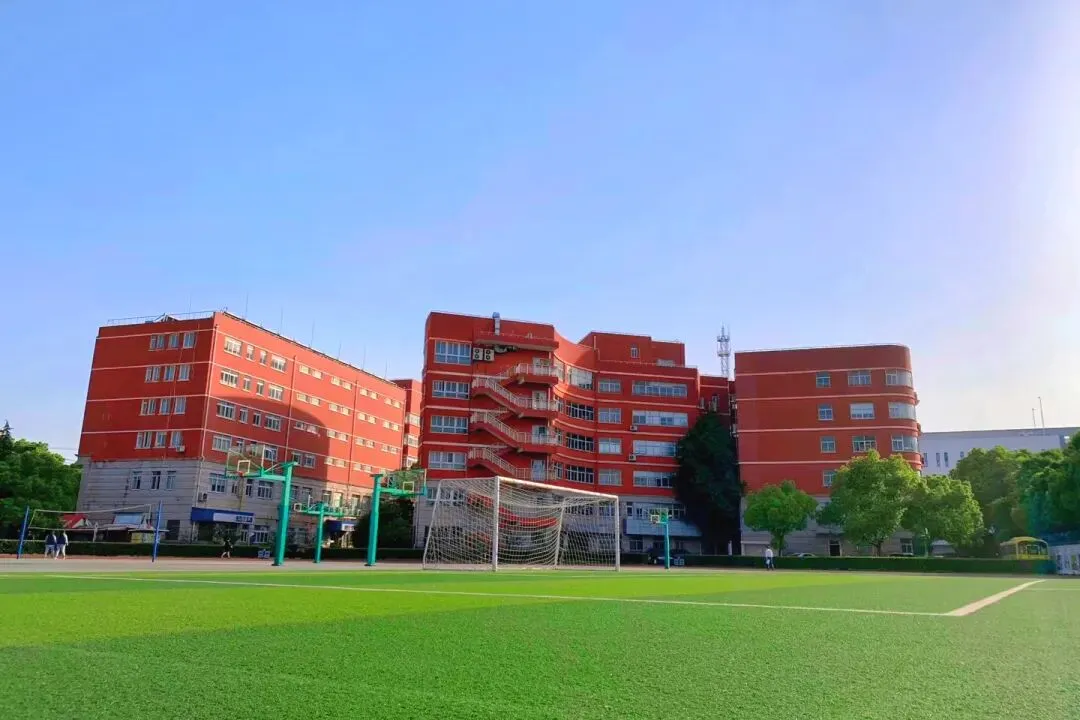 中考出分后转轨国际高中|上海闵行文绮汇点高中2026秋招补录考试报名(7月25日)!-第7张图片-四季读书网 中考出分后转轨国际高中|上海闵行文绮汇点高中2026秋招补录考试报名(7月25日)!-第7张图片-四季读书网