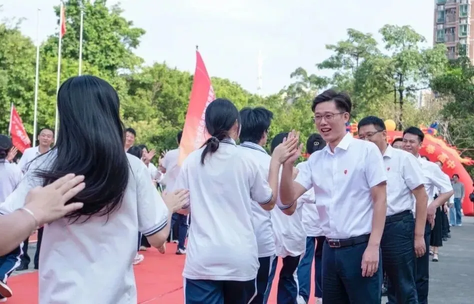 不惧中考过往,全力冲刺本科——我校本科冲刺班,重新定义中职生的高度-第14张图片-四季读书网 不惧中考过往,全力冲刺本科——我校本科冲刺班,重新定义中职生的高度-第14张图片-四季读书网