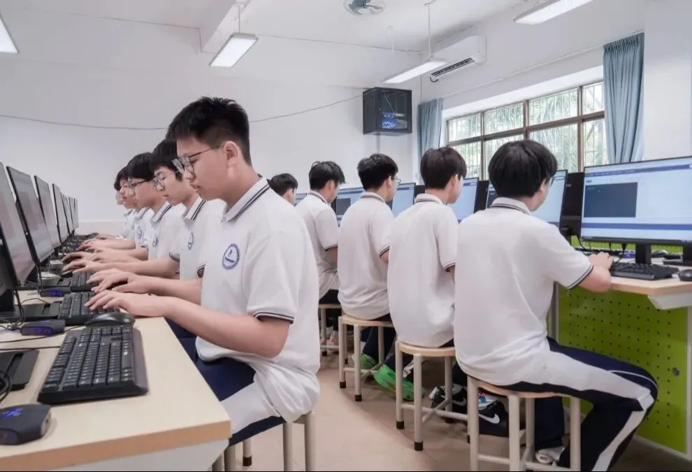 不惧中考过往,全力冲刺本科——我校本科冲刺班,重新定义中职生的高度-第19张图片-四季读书网 不惧中考过往,全力冲刺本科——我校本科冲刺班,重新定义中职生的高度-第19张图片-四季读书网