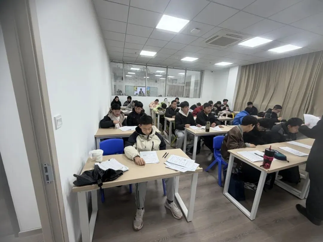 金榜凯旋!十堰学而思培优学员2026中考再创佳绩-第42张图片-四季读书网 金榜凯旋!十堰学而思培优学员2026中考再创佳绩-第42张图片-四季读书网