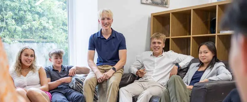 中考不是终点,而是通往牛剑的起点|9所学术+体育双优英国低龄私校推荐-第14张图片-四季读书网 中考不是终点,而是通往牛剑的起点|9所学术+体育双优英国低龄私校推荐-第14张图片-四季读书网