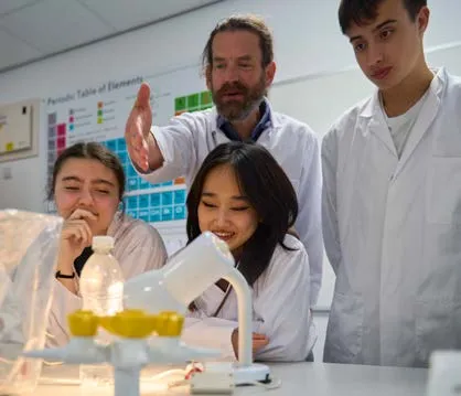 中考不是终点,而是通往牛剑的起点|9所学术+体育双优英国低龄私校推荐-第21张图片-四季读书网 中考不是终点,而是通往牛剑的起点|9所学术+体育双优英国低龄私校推荐-第21张图片-四季读书网