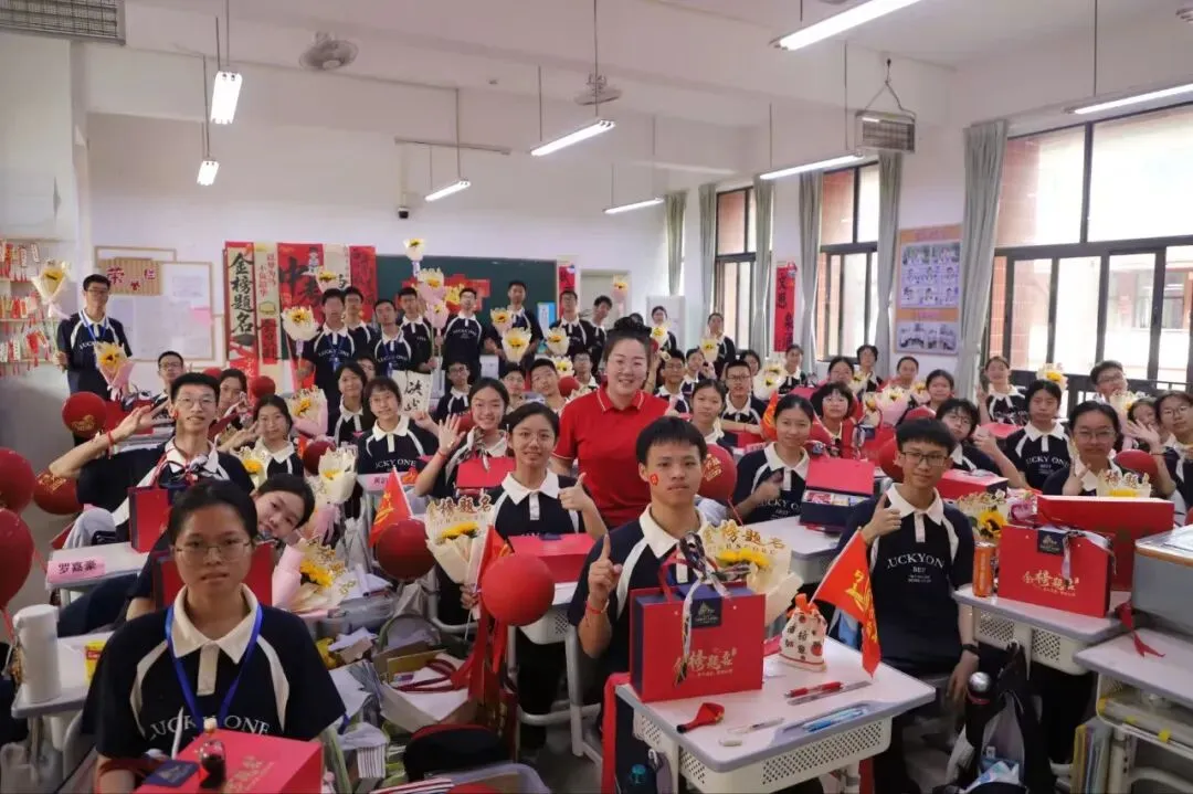 匠心耕耘待花开!这群班主任托举龙江学子中考荣光-第3张图片-四季读书网 匠心耕耘待花开!这群班主任托举龙江学子中考荣光-第3张图片-四季读书网