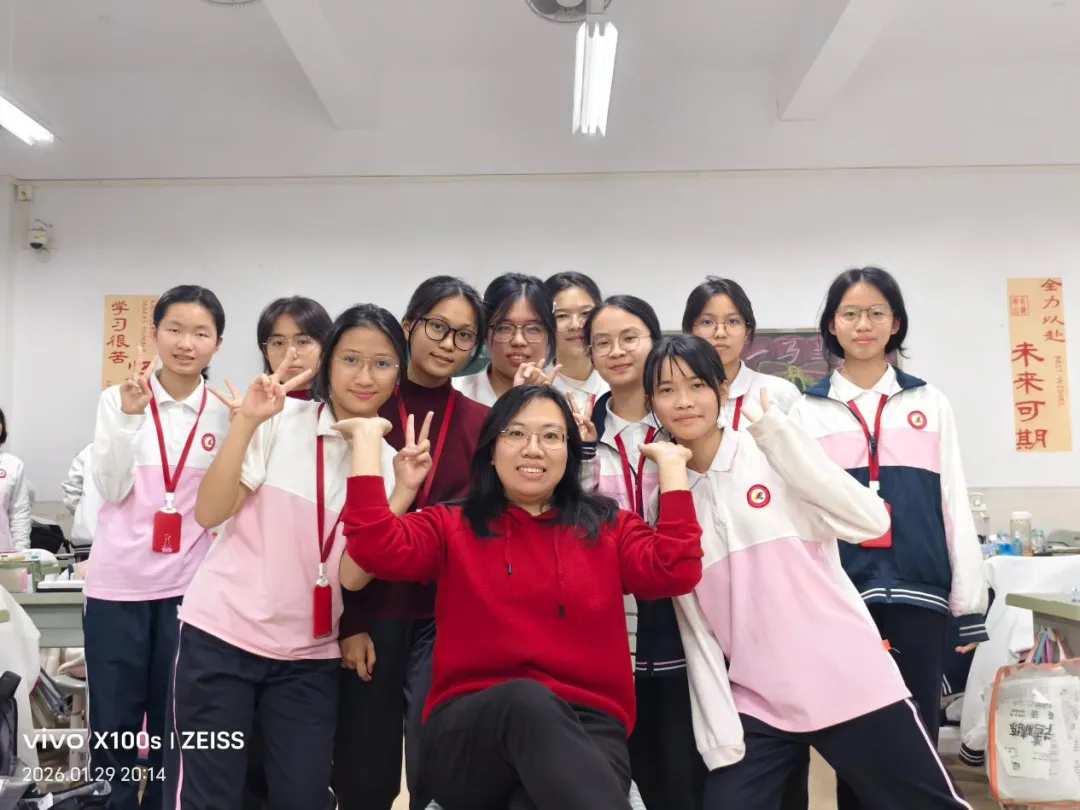 匠心耕耘待花开!这群班主任托举龙江学子中考荣光-第7张图片-四季读书网 匠心耕耘待花开!这群班主任托举龙江学子中考荣光-第7张图片-四季读书网