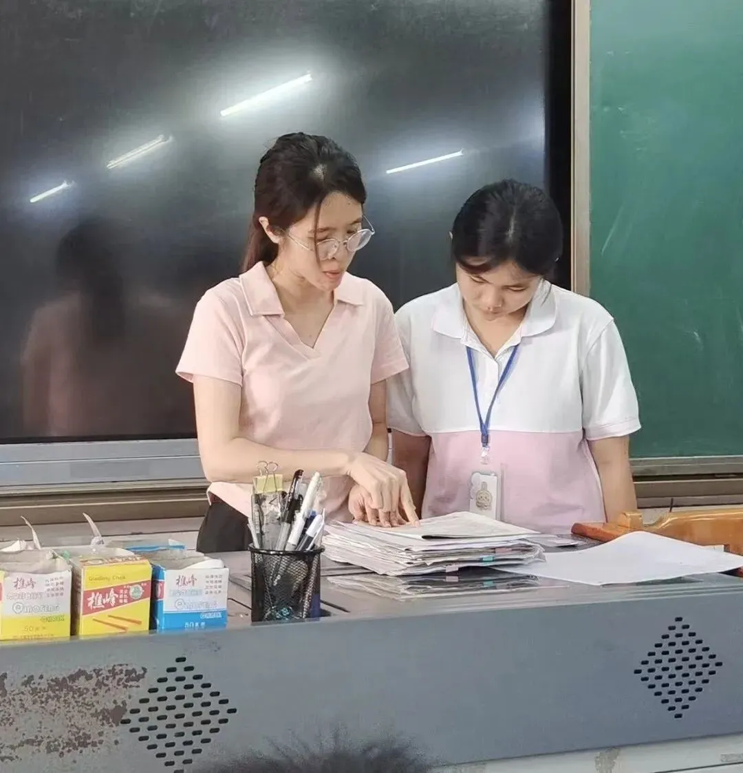 匠心耕耘待花开!这群班主任托举龙江学子中考荣光-第21张图片-四季读书网 匠心耕耘待花开!这群班主任托举龙江学子中考荣光-第21张图片-四季读书网