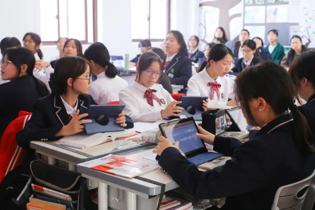国家备案AI大模型!肇广学校:AI赋能中考提质,高分段学生闪耀-第47张图片-四季读书网 国家备案AI大模型!肇广学校:AI赋能中考提质,高分段学生闪耀-第47张图片-四季读书网