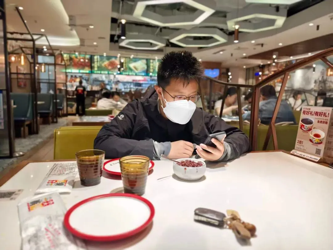 陪孩子走完白血病治疗、顺利中考后,我最想告诉新家长的10句话|脱白领航员-第4张图片-四季读书网 陪孩子走完白血病治疗、顺利中考后,我最想告诉新家长的10句话|脱白领航员-第4张图片-四季读书网