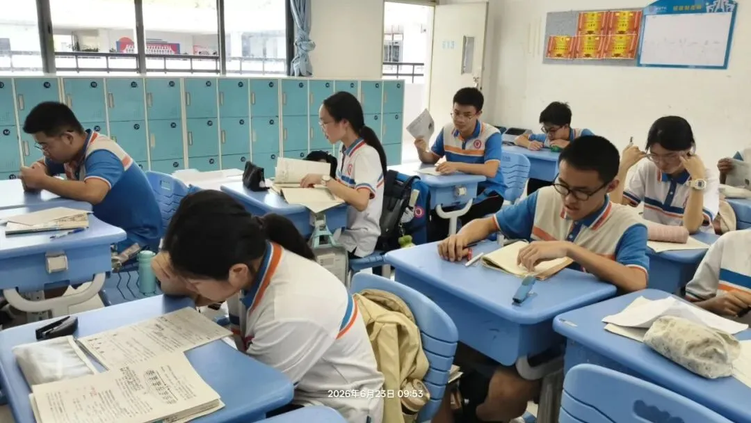 中年遇中考,填志愿是场豪赌,等录取是开盲盒.-第5张图片-四季读书网 中年遇中考,填志愿是场豪赌,等录取是开盲盒.-第5张图片-四季读书网