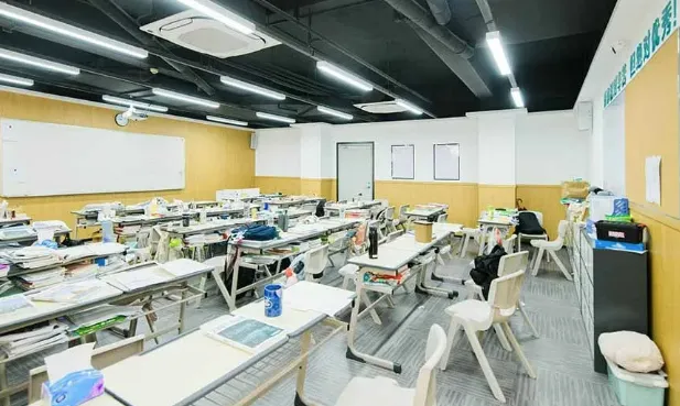 广州新东方2026中考复读封闭班|招生条件、收费标准、教学管理全介绍-第3张图片-四季读书网