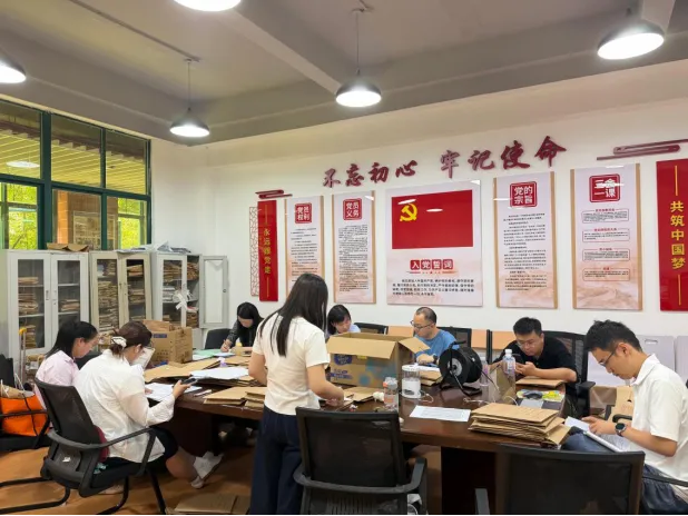 数字传播学院扎实完成期末阅卷及试卷专项核查归档工作-第5张图片-四季读书网 数字传播学院扎实完成期末阅卷及试卷专项核查归档工作-第5张图片-四季读书网