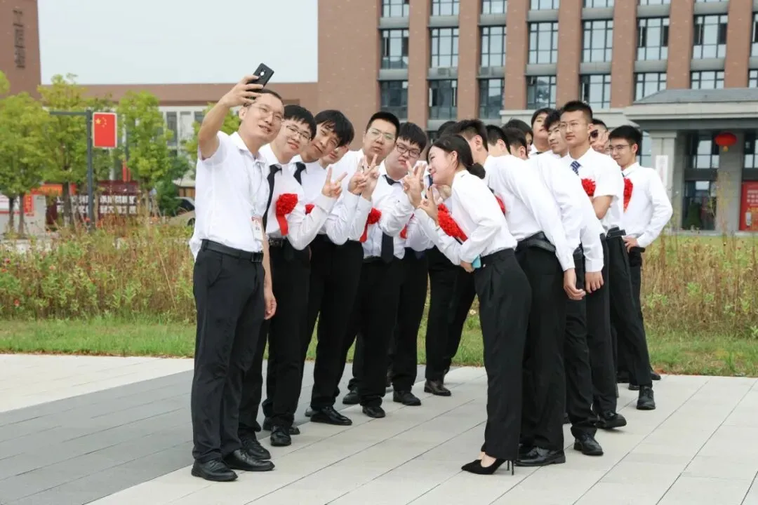 中考成绩出来后,别让分数定义孩子的未来-第19张图片-四季读书网 中考成绩出来后,别让分数定义孩子的未来-第19张图片-四季读书网