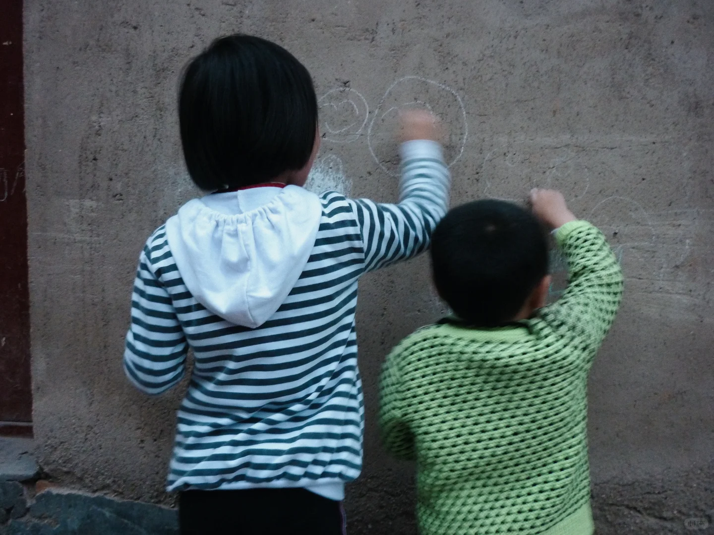 天水2010：故乡的孩子们，回不去的童年