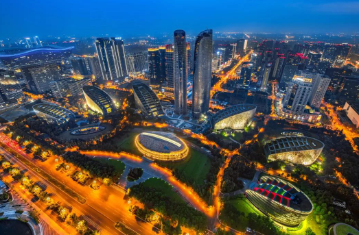 去成都和广州旅游了一趟之后,实话实说:成都跟广州差距实在是太大了!
