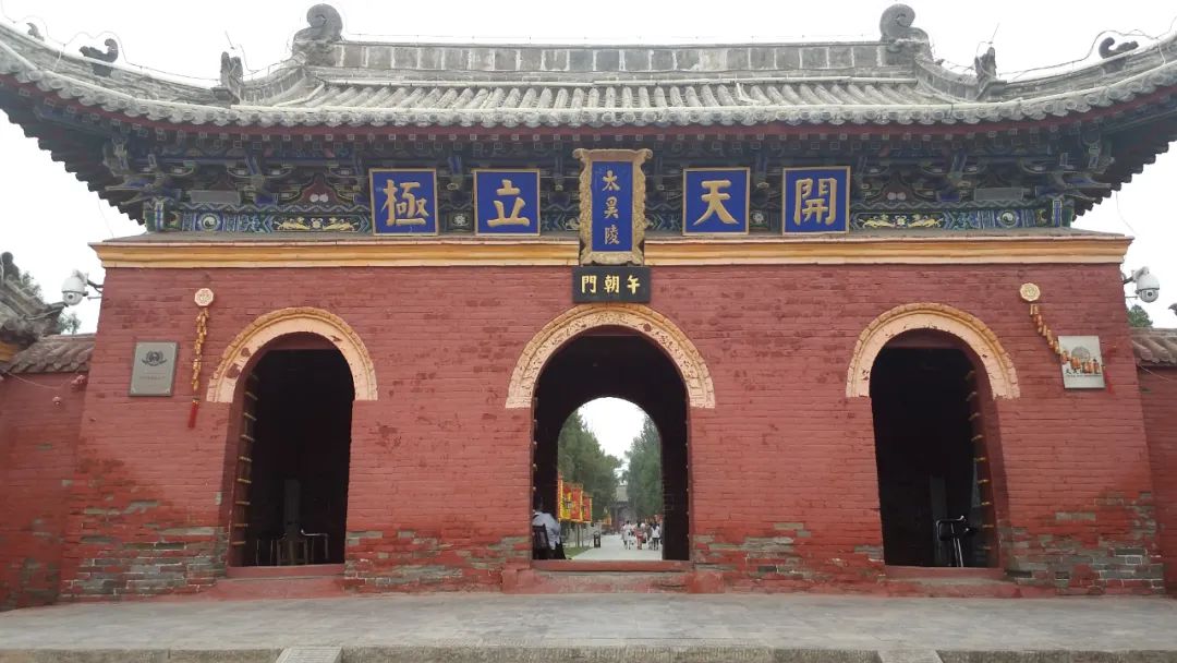 河南有座位于小县城的景区,有着最大的庙会,单日客流量近百万