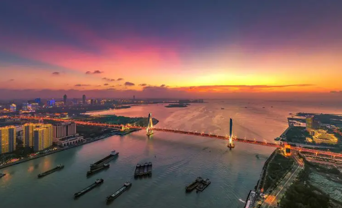 去海口和哈尔滨旅游了一趟之后,实话实说:海口人跟哈尔滨人差距实在是太大了!