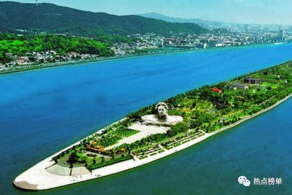 2024长沙十大网红景点排名榜单揭晓!橘子洲排名榜首!