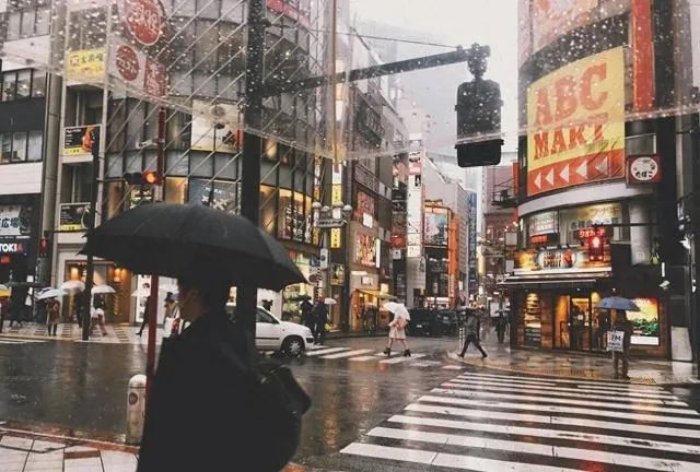 35岁民宿老板艾滋阳性:用生命发生的关系,一次就足以毁掉你