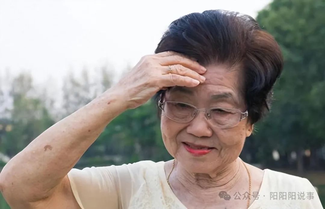 嫂子供小叔子上大学,他带嫂子游玩,住宾馆时发生的事也令人感动