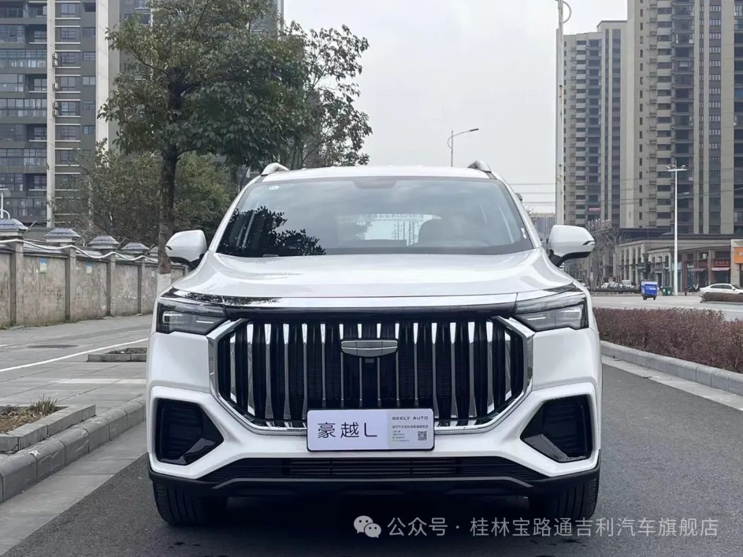 吉利豪越L大七座SUV 上班通勤+假日出游首选