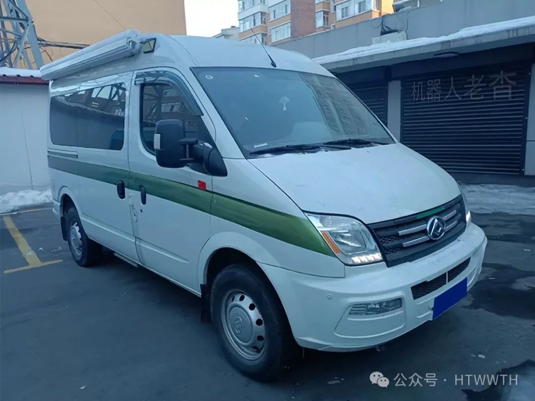 布局清晰合理,大通V80改装床车旅行,5座小轻客设计露营车自驾游