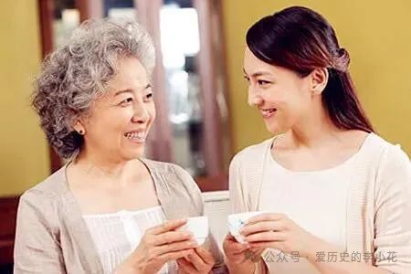 ＂62岁阿姨揭秘:一场旅行揭开儿媳真面目,决定独自享受老年生活!＂