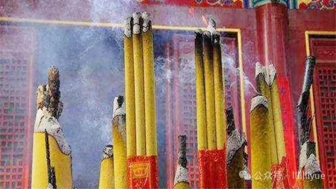 一炷香6000元,游客直呼太坑,该景点成“一次性”打卡地