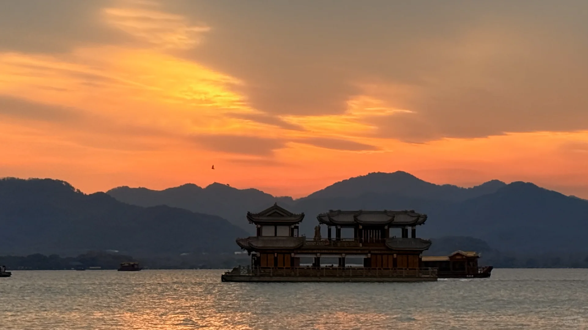 西湖夕阳