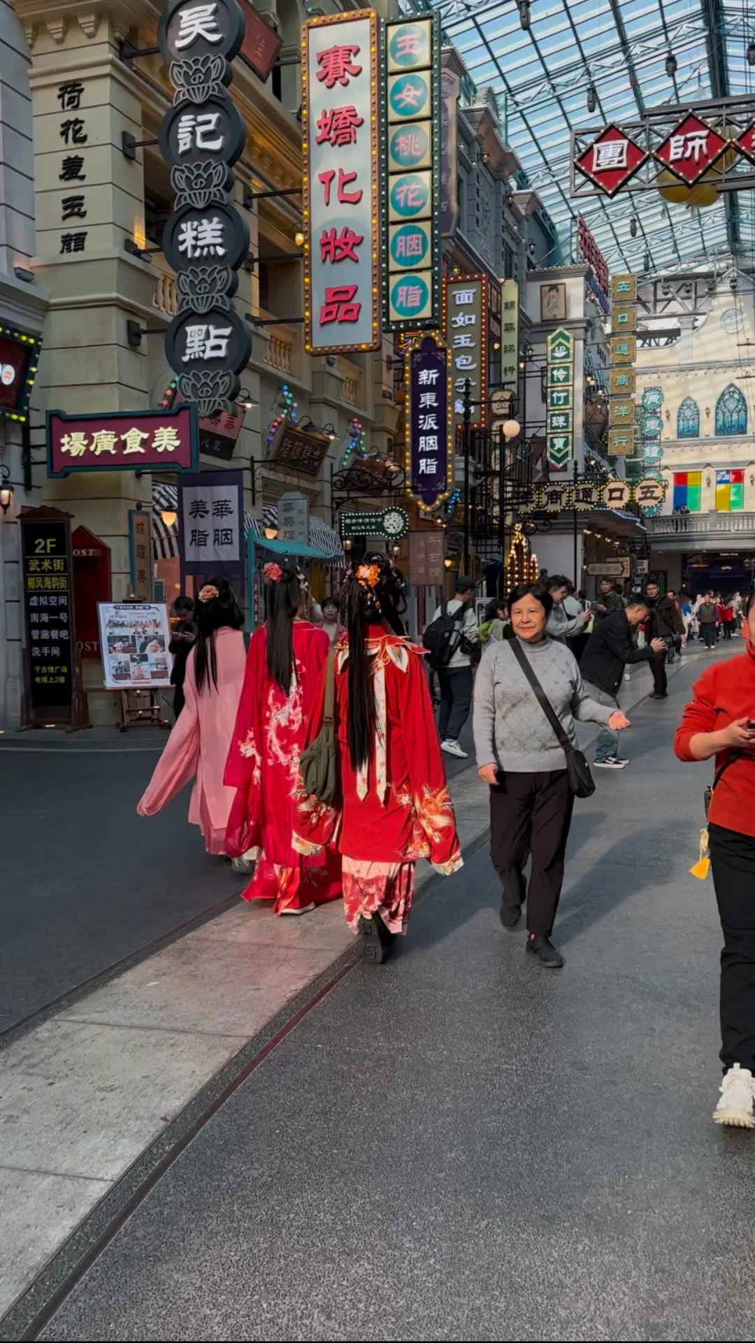 狂欢中国年就来广东千古情