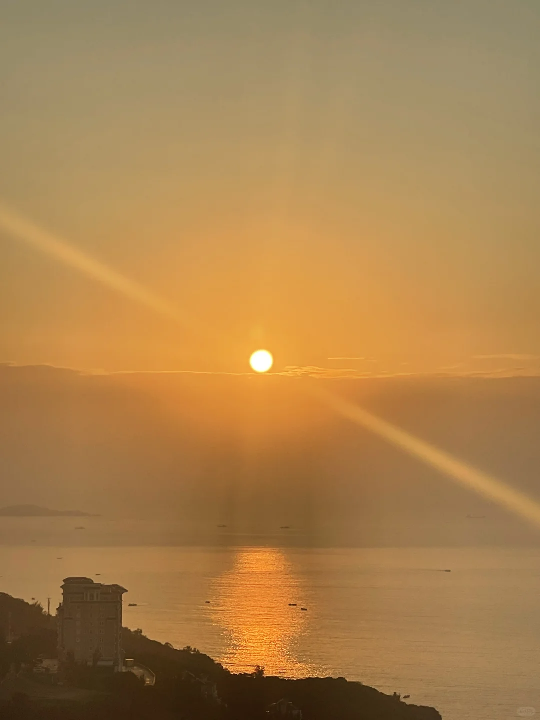 看半边山看半边海看日出🌅