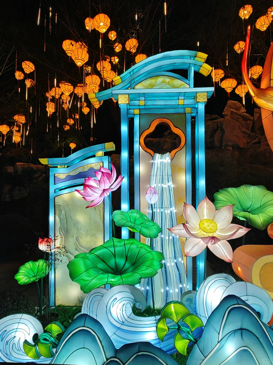 趵突泉花灯“赶灯季”