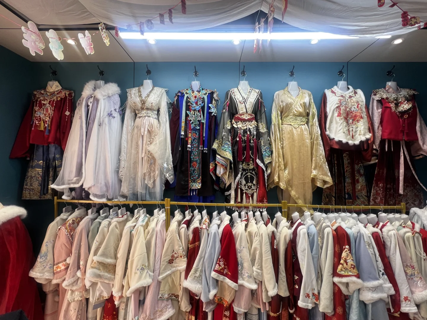 洛阳汉服＋妆造＋摄影＋斗篷159全包玩一天